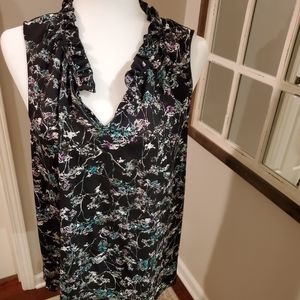Vera Wang NWT sleeveless floral top
